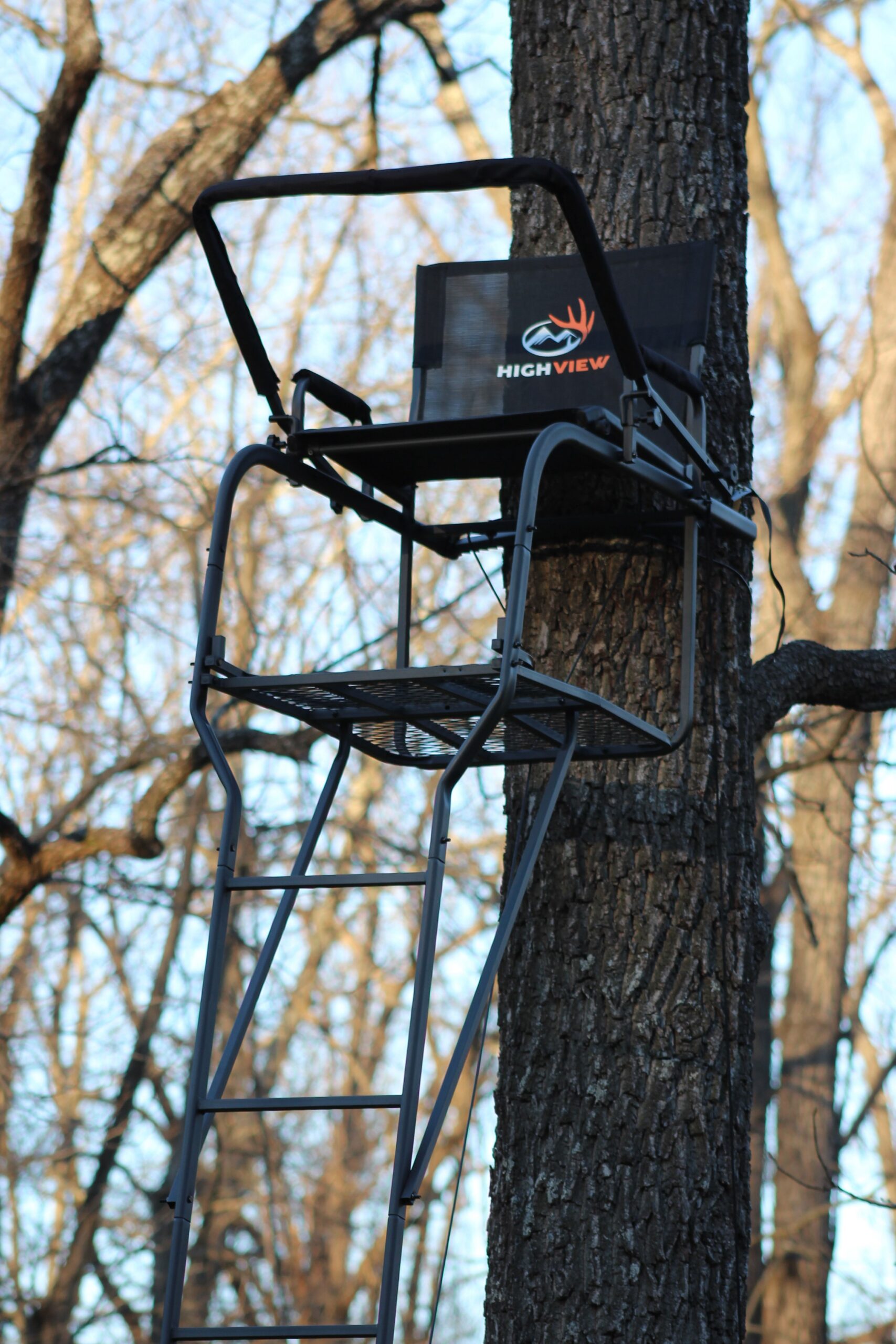 Trophy Treestands Maxgrip Elite 18.5' Single Ladderstand (HVL110)