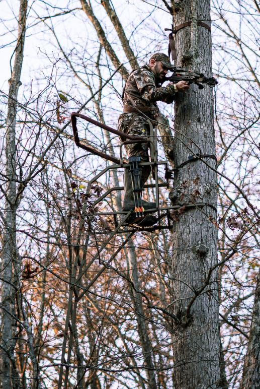 Trophy Treestands Strike Eagle 18' Single Ladderstand (TL104)